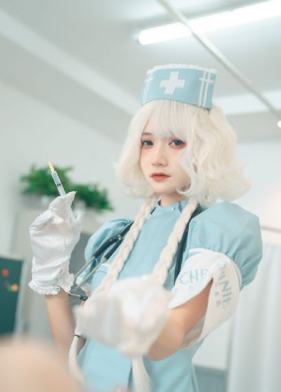 美魔女的究极高潮_BD英语在线手机播放